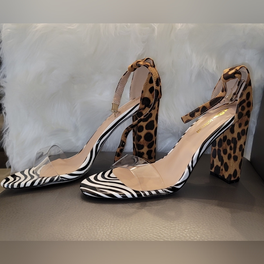 NWOT- Leopard animal print block heels sandals|ankle straps|size 10